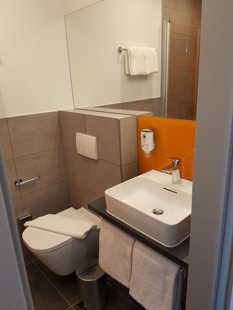 Campanile Sendling 3* Munich
